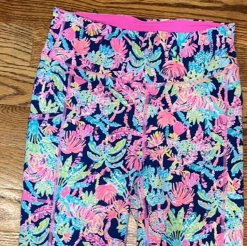 Lilly Pulitzer Luxletic Leggings Seen and Herd Size Large